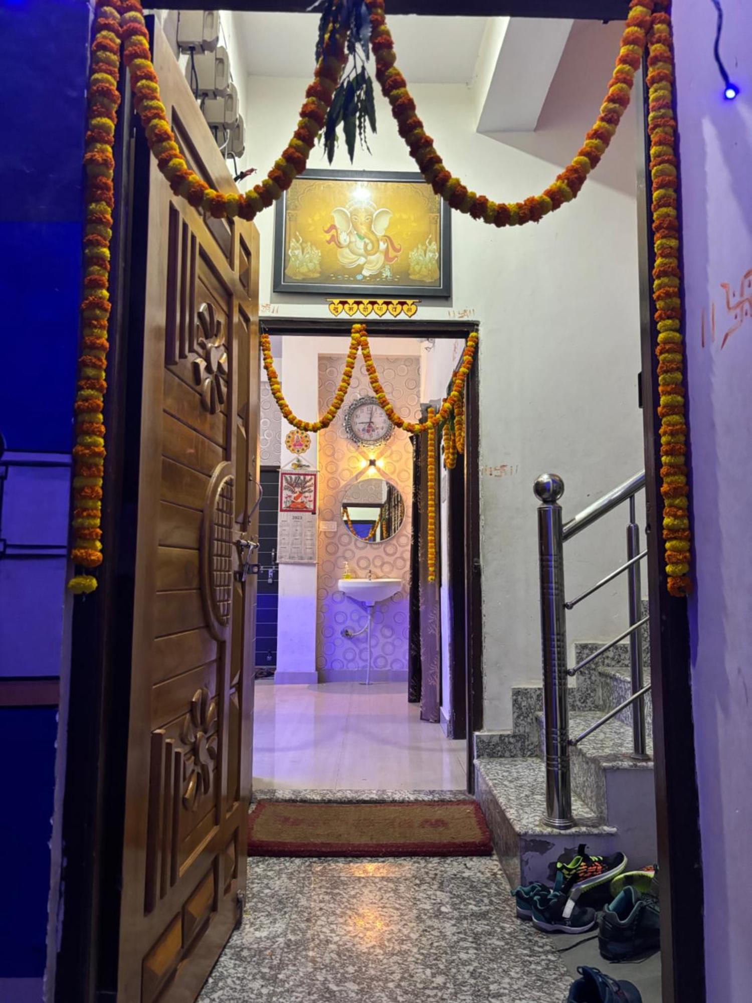Gully Ghar Hotel Varanasi Exterior foto